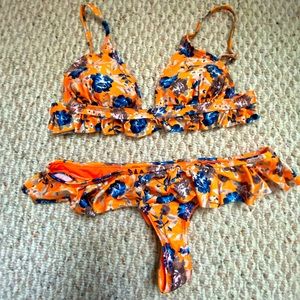 Cheeky floral bikini